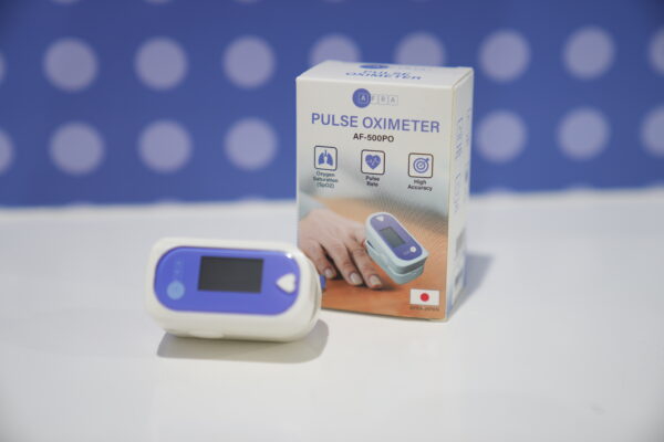 AFRA PULSE OXIMETER WITH 4 COLOURS TFT DISPLAY AF-500PO | WHITE - Image 3